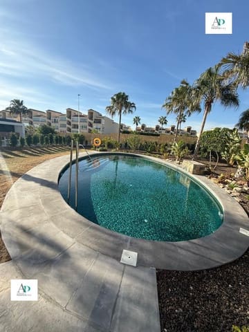 2 soveværelse Lejlighed til leje i Punta Prima, Orihuela med swimmingpool - € 1.400 (Ref: 9450364)
