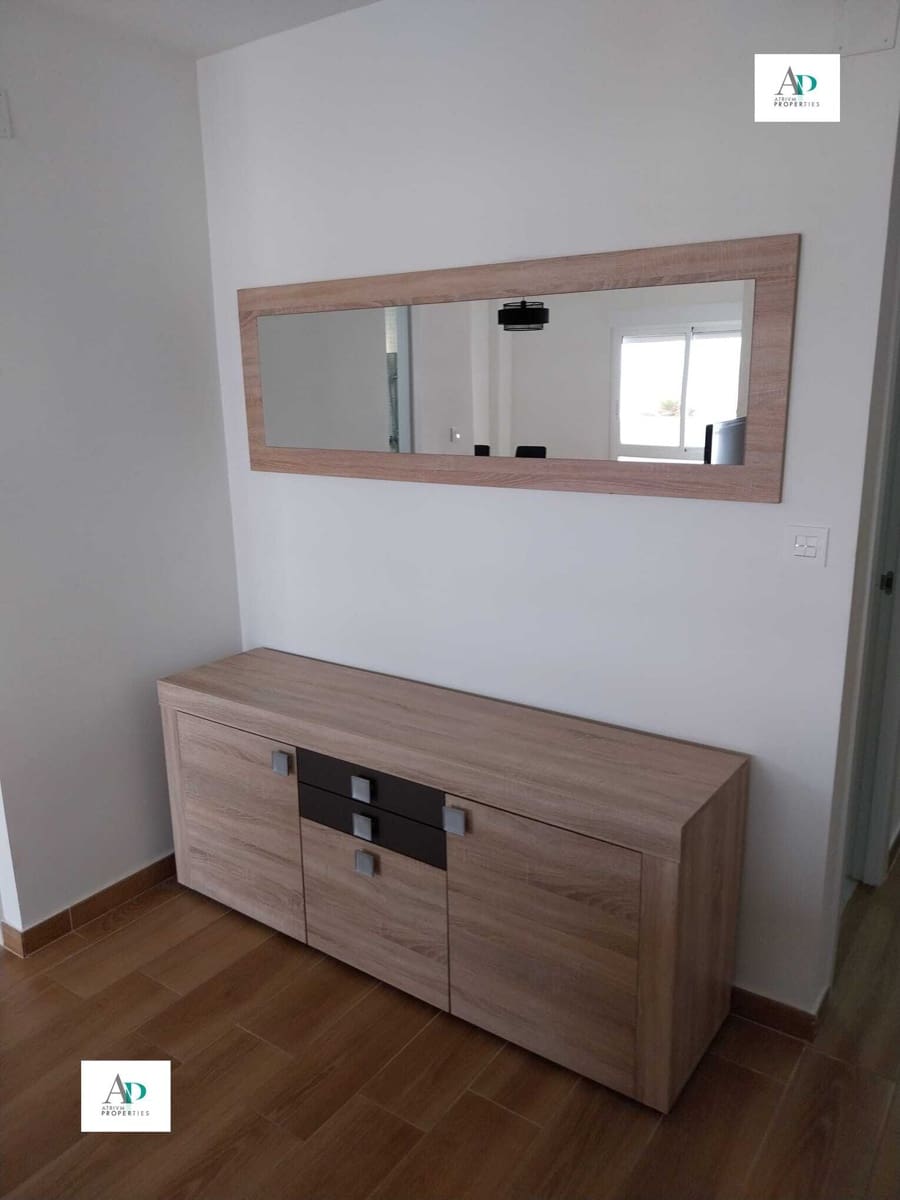 2 makuuhuone Asunto vuokrattavana paikassa Torrevieja mukana uima-altaan - 1 000 € (Ref: 9450365)