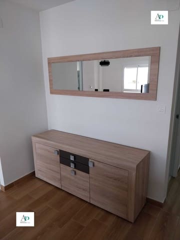 2 makuuhuone Asunto vuokrattavana paikassa Torrevieja mukana uima-altaan - 1 000 € (Ref: 9450365)