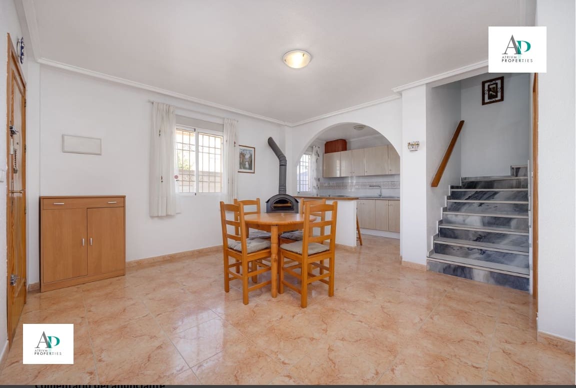 3 quarto Moradia para arrendar em La Siesta com piscina - 1 250 € (Ref: 9473333)