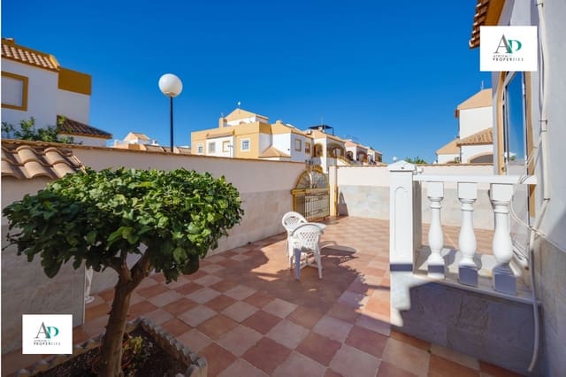 3 Zimmer Villa zu vermieten in La Siesta, Torrevieja mit Pool - 1.250 € (Ref: 9473334)