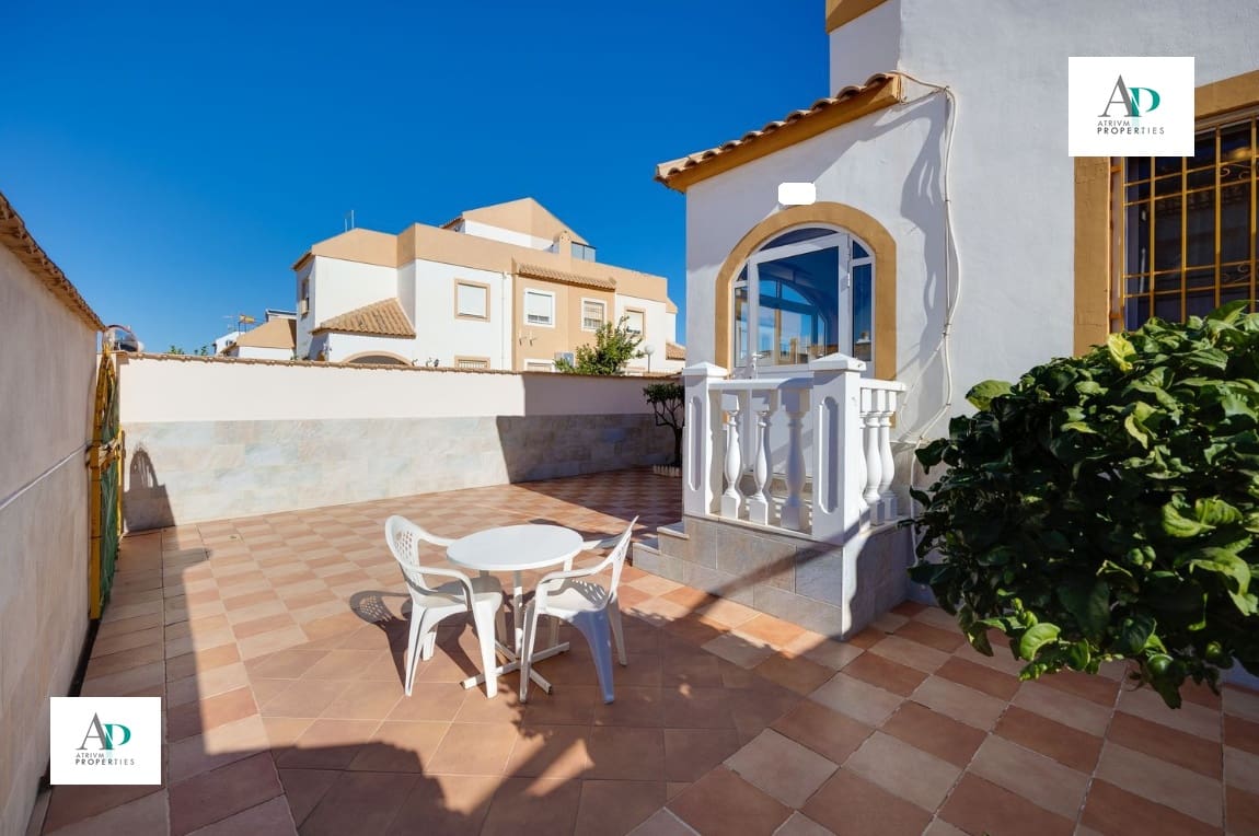 3 Zimmer Villa zu vermieten in La Siesta mit Pool - 1.250 € (Ref: 9473335)