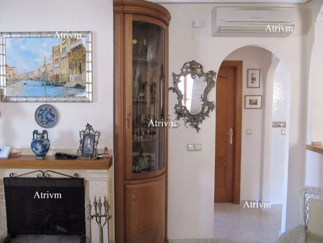 3 soverom Villa til leie i Villamartin, Orihuela med svømmebasseng - € 1 800 (Ref: 9495453)