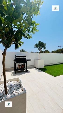 3 sypialnia Willa do wynajęcia w Playa Flamenca, Orihuela z basenem - 1 800 € (Ref: 9502973)