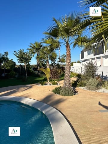 3 sypialnia Willa do wynajęcia w Playa Flamenca, Orihuela z basenem - 1 800 € (Ref: 9502973)