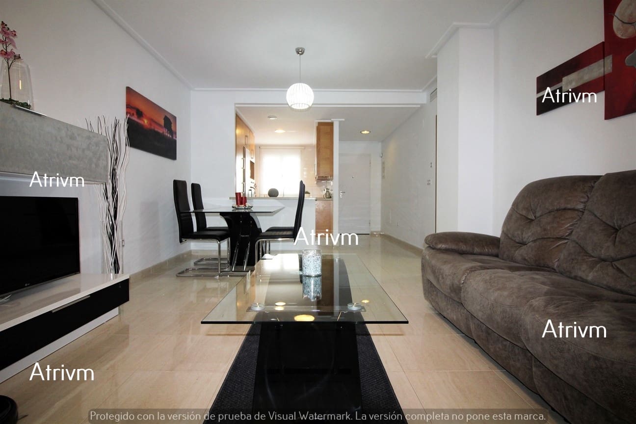 2 makuuhuone Asunto vuokrattavana paikassa La Zenia mukana uima-altaan - 1 040 € (Ref: 9509108)