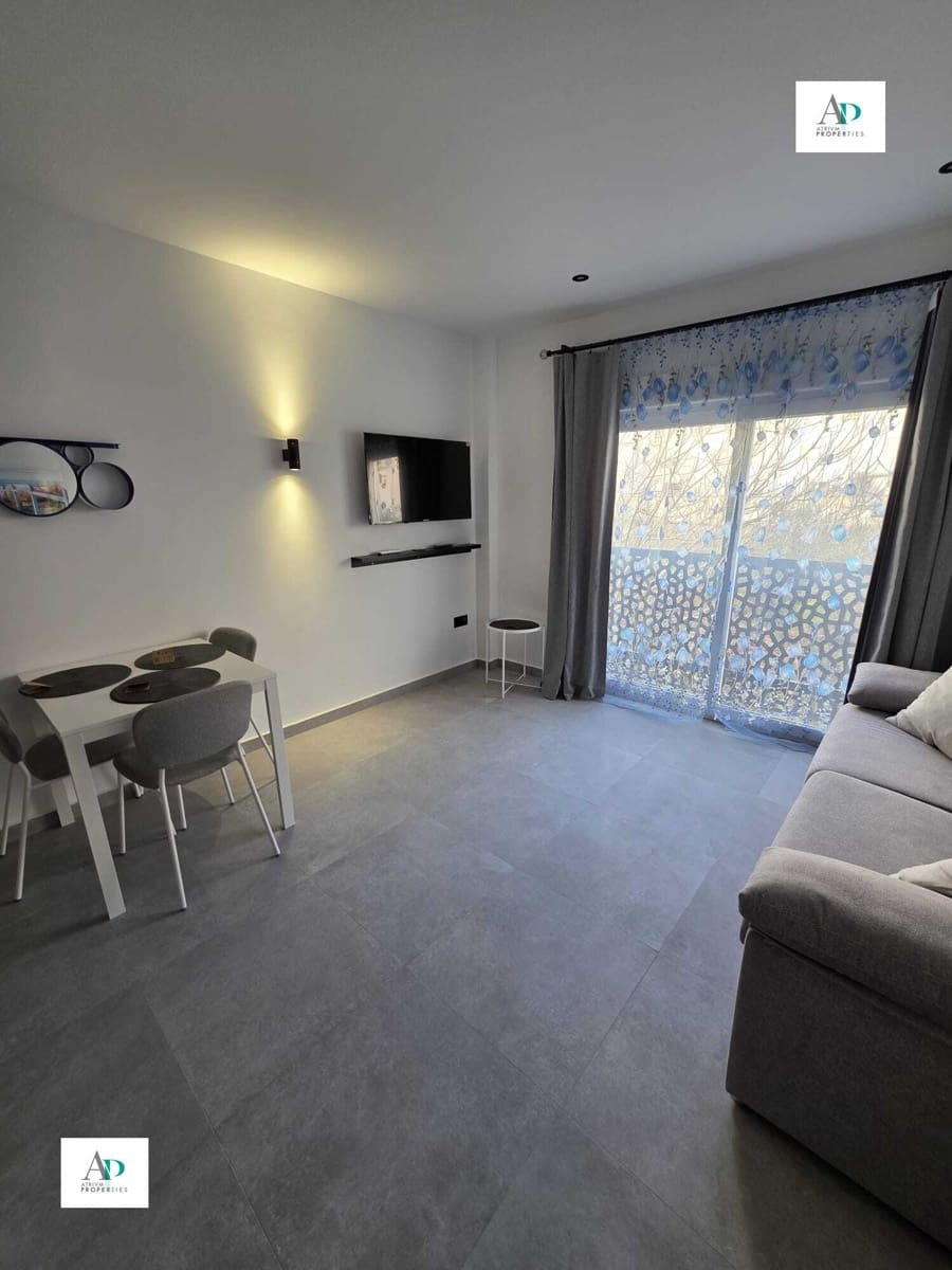 Piso de 1 habitación en Torrevieja en alquiler - 650 € (Ref: 9535201)