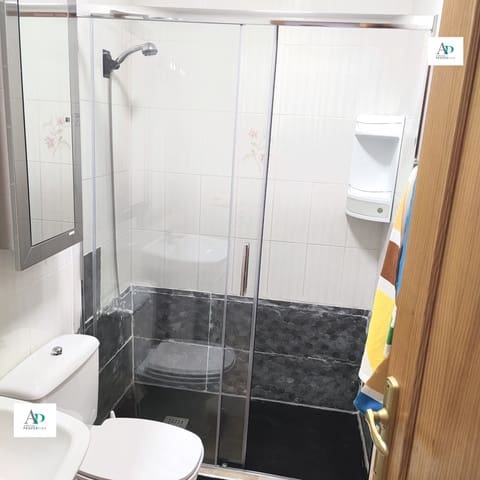 3 bedroom Villa for rent in Torrevieja with pool - € 890 (Ref: 9569527)