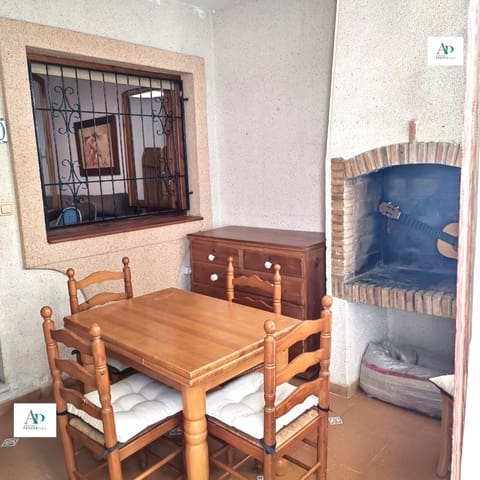 3 bedroom Villa for rent in Torrevieja with pool - € 890 (Ref: 9569527)