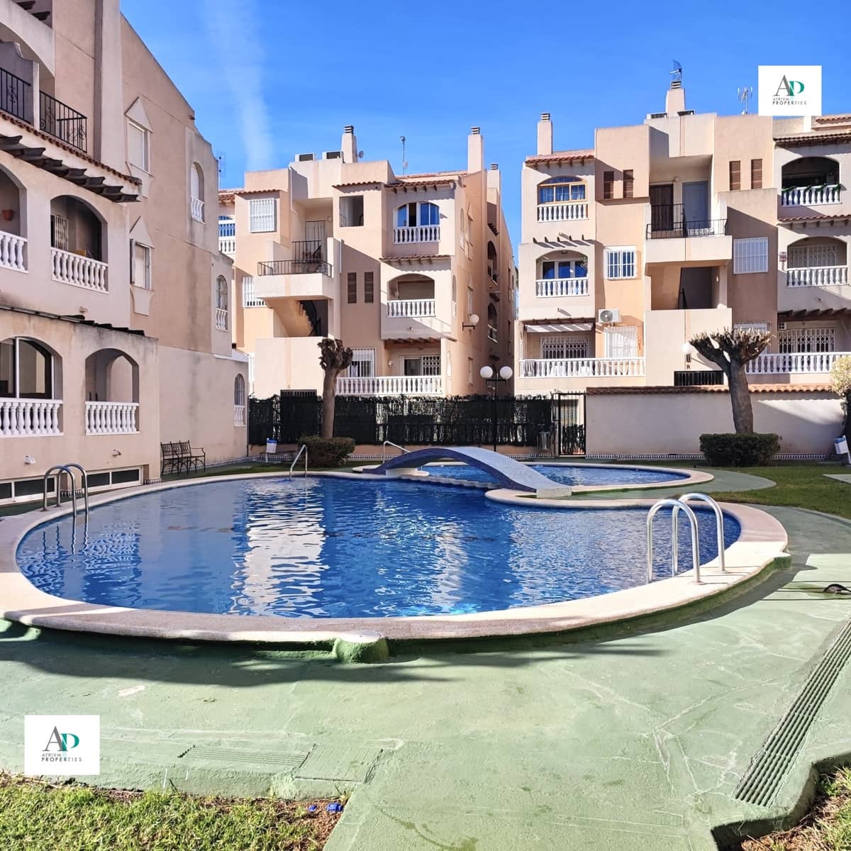 3 sovrum Villa att hyra i Torrevieja med pool - 890 € (Ref: 9569527)