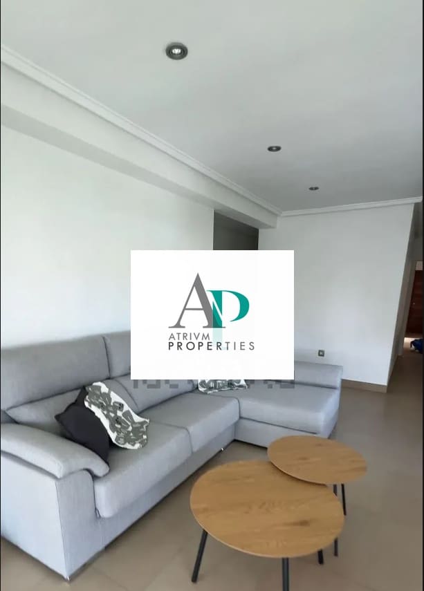 Piso de 3 habitaciones en Cabo Roig en alquiler - 1.000 € (Ref: 9571995)