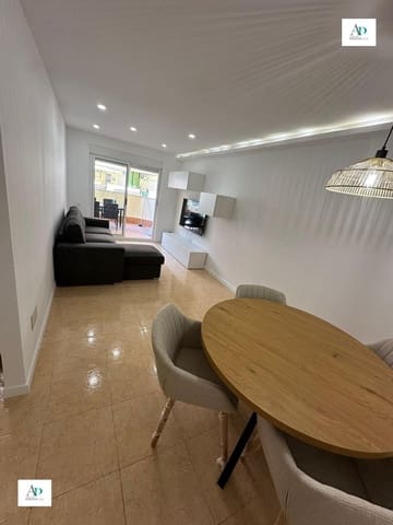 2 slaapkamer Flat te huur in Almoradí met zwembad - € 700 (Ref: 9596778)