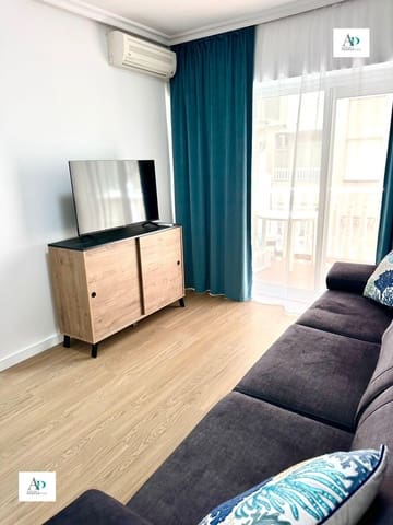 2 quarto Apartamento para arrendar em Torrevieja com piscina - 850 € (Ref: 9597289)