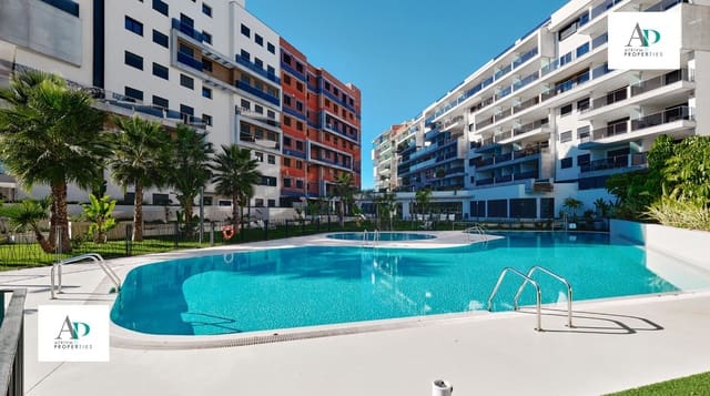 3 quarto Apartamento para arrendar em Cabo Roig, Orihuela com piscina - 1 850 € (Ref: 9603236)