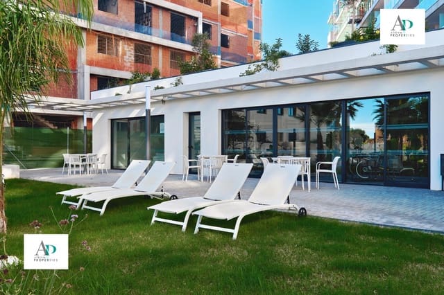 3 quarto Apartamento para arrendar em Cabo Roig, Orihuela com piscina - 1 850 € (Ref: 9603236)