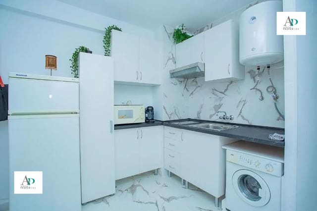 1 quarto Apartamento para arrendar em Torrevieja - 620 € (Ref: 9603237)