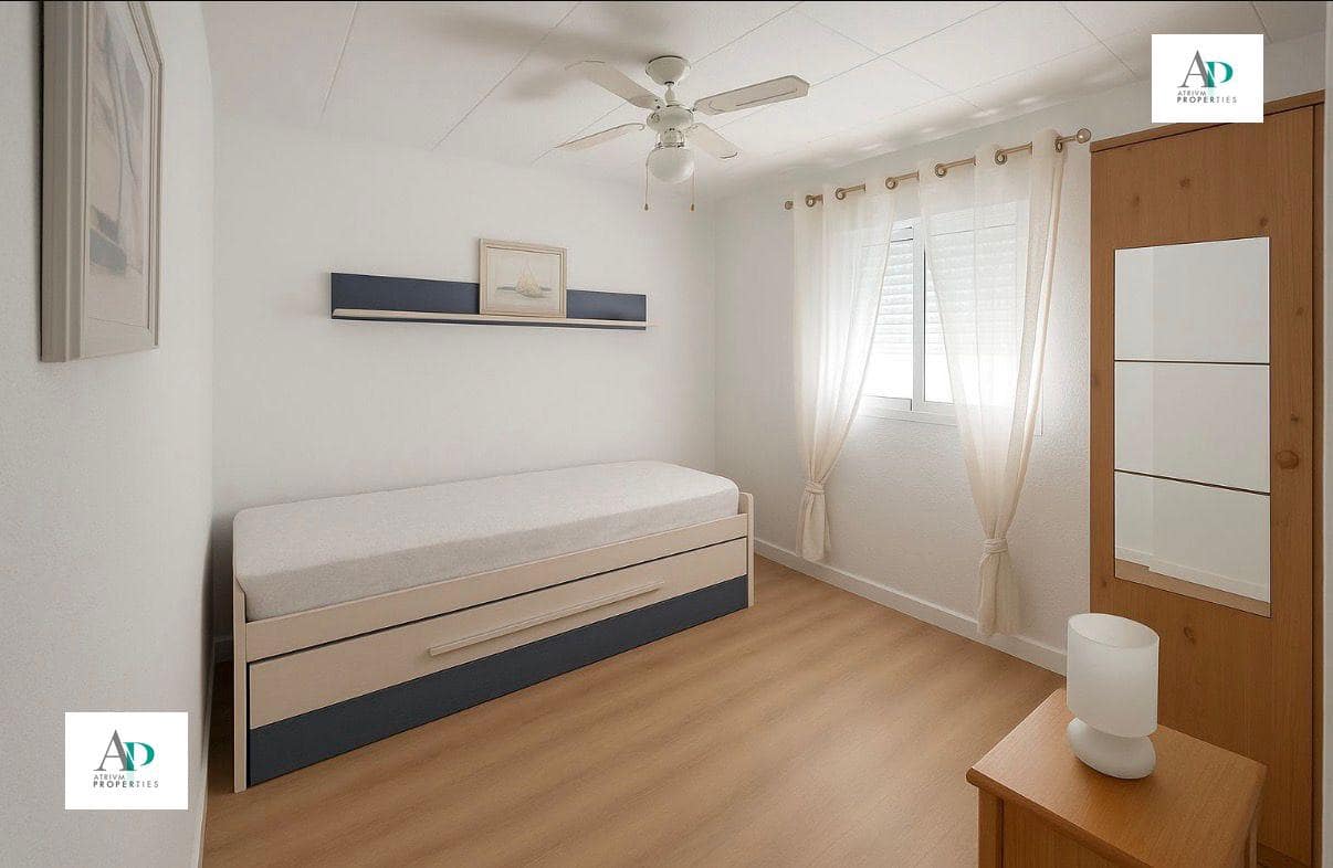 Appartement de 2 chambres à louer à Mil Palmeras - 800 € (Ref: 9649916)