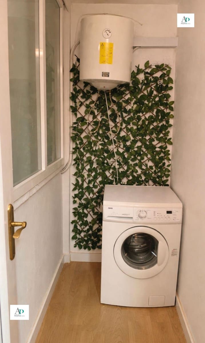 Appartement de 2 chambres à louer à Mil Palmeras - 800 € (Ref: 9649916)