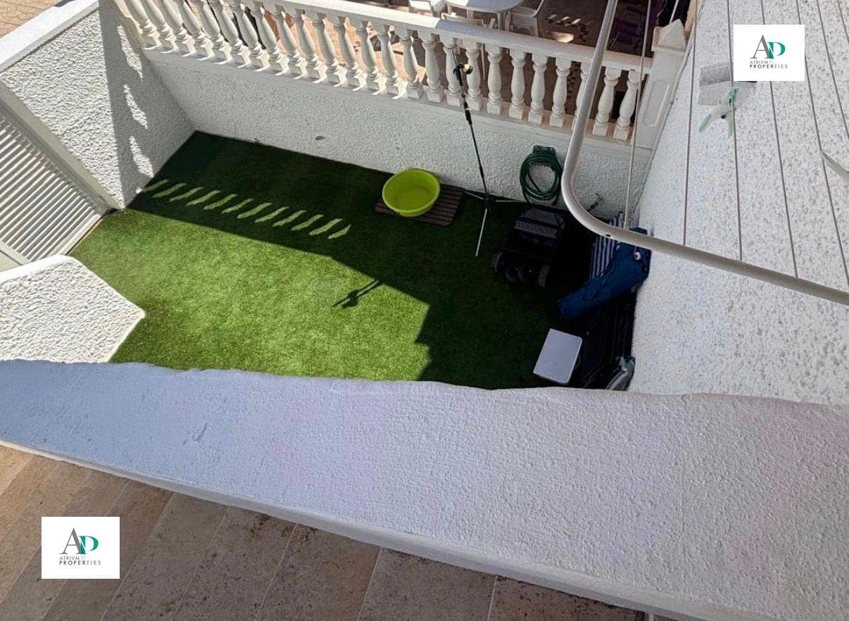 Appartement de 2 chambres à louer à Mil Palmeras - 800 € (Ref: 9649916)