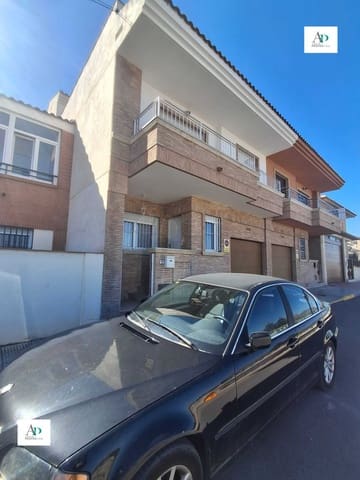 Chalet de 4 habitaciones en Bigastro en alquiler - 1.000 € (Ref: 9684388)