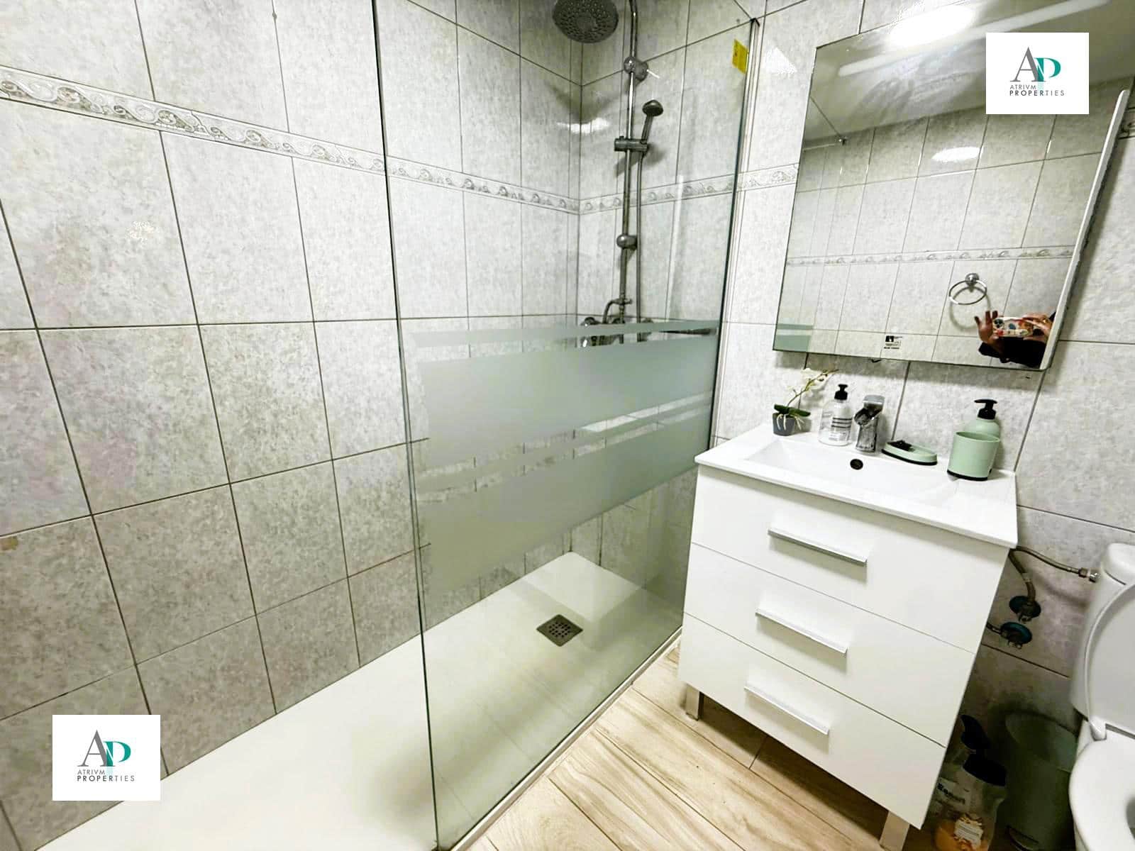 2 sypialnia Mieszkanie do wynajęcia w Torrevieja - 1 100 € (Ref: 9684389)