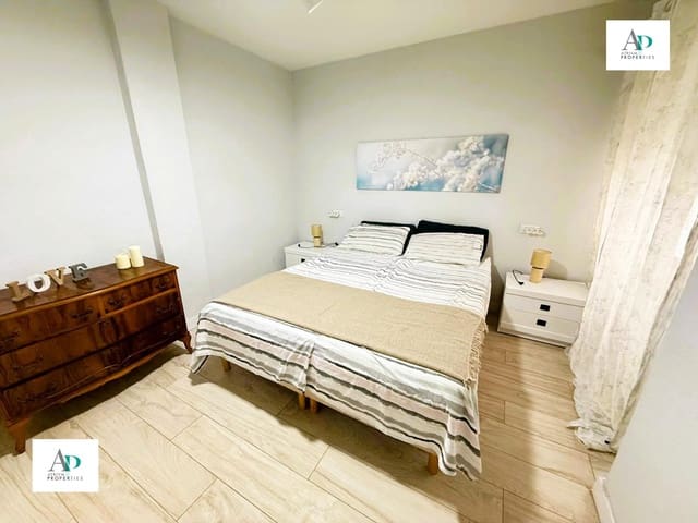 2 sypialnia Mieszkanie do wynajęcia w Torrevieja - 1 100 € (Ref: 9684389)