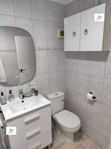 2 soveværelse Lejlighed til leje i Torrevieja - € 1.100 (Ref: 9684389)