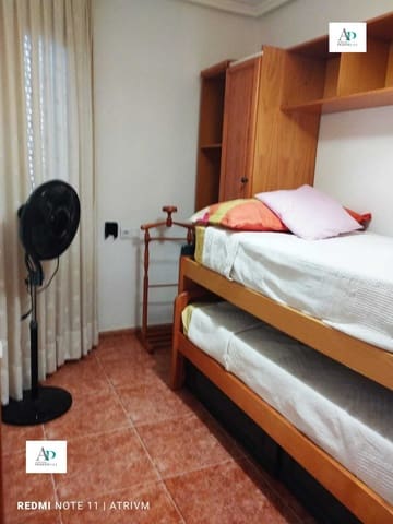 3 quarto Apartamento para arrendar em Guardamar del Segura - 800 € (Ref: 9713567)