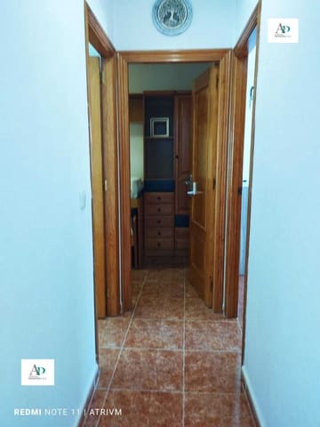 3 quarto Apartamento para arrendar em Guardamar del Segura - 800 € (Ref: 9713567)