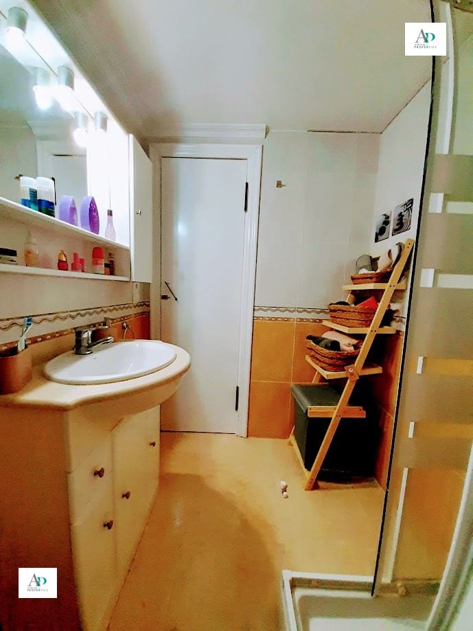 1 bedroom Flat for rent in Alicante / Alacant city with pool garage - € 800 (Ref: 9765313)