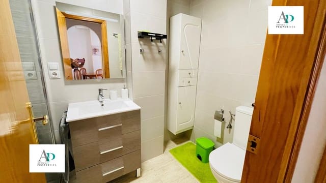 2 soverom Leilighet til leie i Torrevieja med svømmebasseng - € 750 (Ref: 9765315)