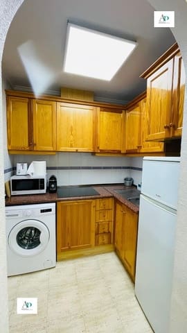 2 makuuhuone Asunto vuokrattavana paikassa Torrevieja mukana uima-altaan - 750 € (Ref: 9765316)
