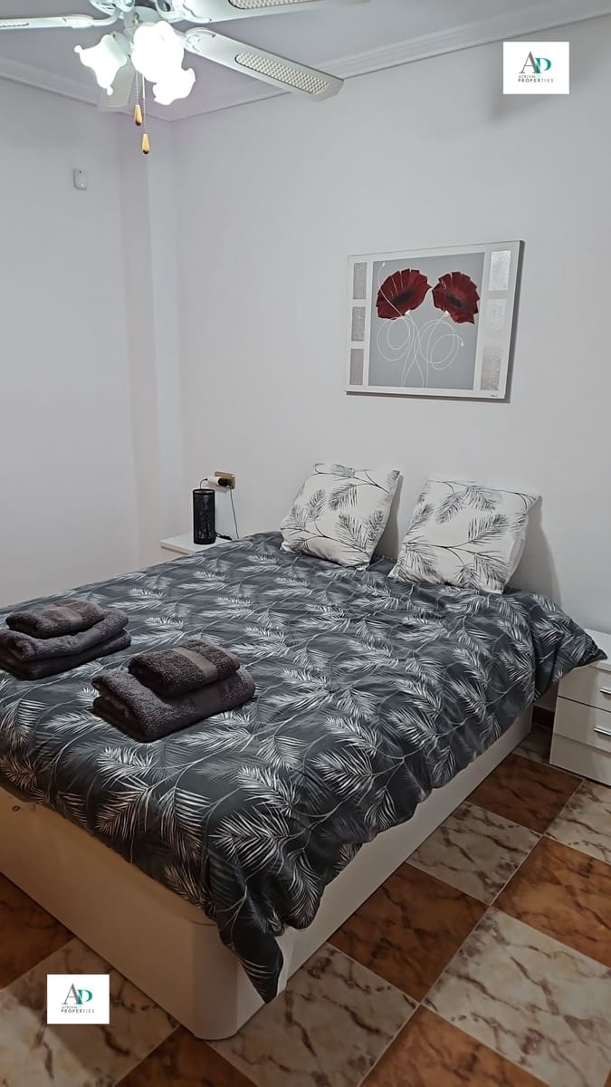 Piso de 2 habitaciones en Villamartin en alquiler con piscina - 800 € (Ref: 9791541)