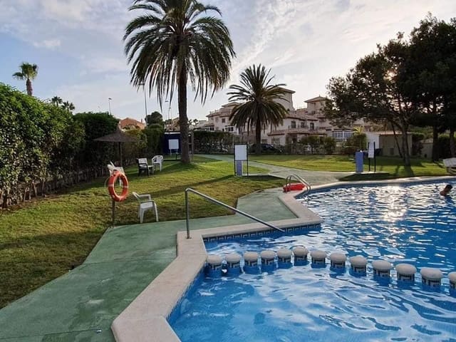 Piso de 2 habitaciones en Villamartin, Orihuela en alquiler con piscina - 800 € (Ref: 9791541)