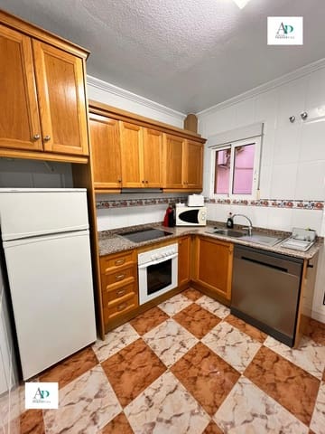 Piso de 2 habitaciones en Villamartin, Orihuela en alquiler con piscina - 800 € (Ref: 9791541)