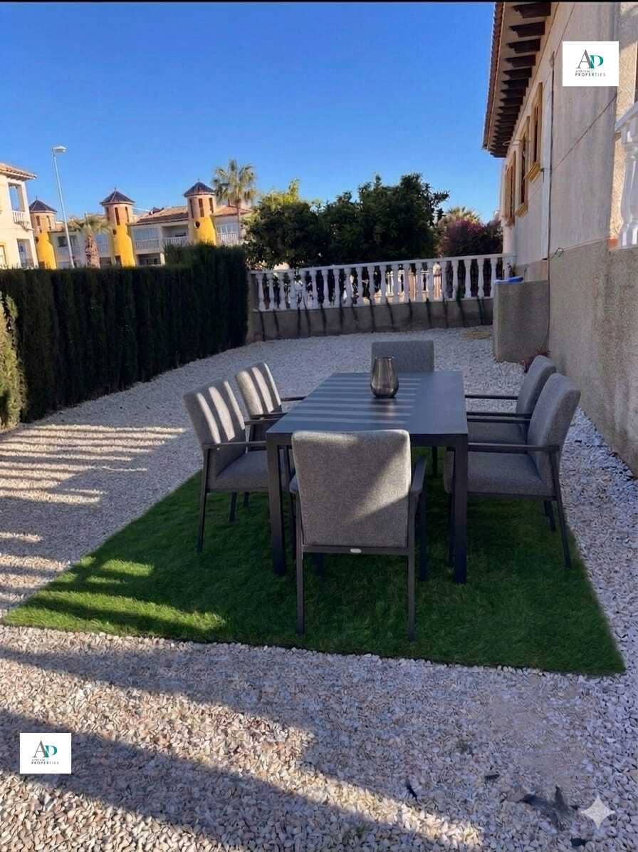 2 slaapkamer Villa te huur in Villamartin met zwembad - € 950 (Ref: 9793203)