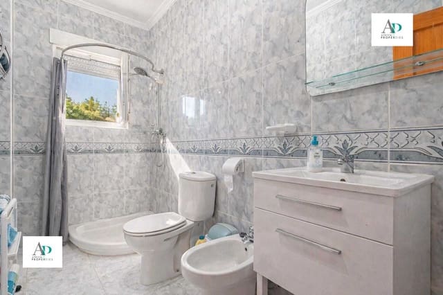 2 sypialnia Willa do wynajęcia w Villamartin, Orihuela z basenem - 950 € (Ref: 9793204)