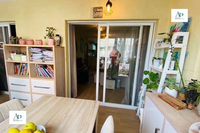 Appartement de 2 chambres à louer à Torreblanca, Torrevieja avec piscine - 750 € (Ref: 9807252)