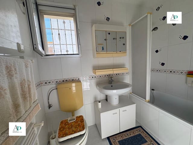 3 Zimmer Apartment zu vermieten in Villamartin, Orihuela mit Pool - 1.000 € (Ref: 9827427)