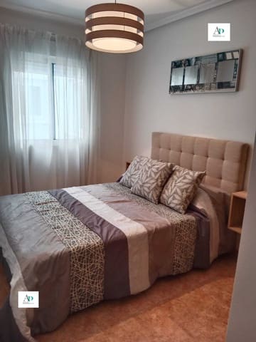 2 soveværelse Lejlighed til leje i Torrevieja med swimmingpool garage - € 830 (Ref: 9829913)