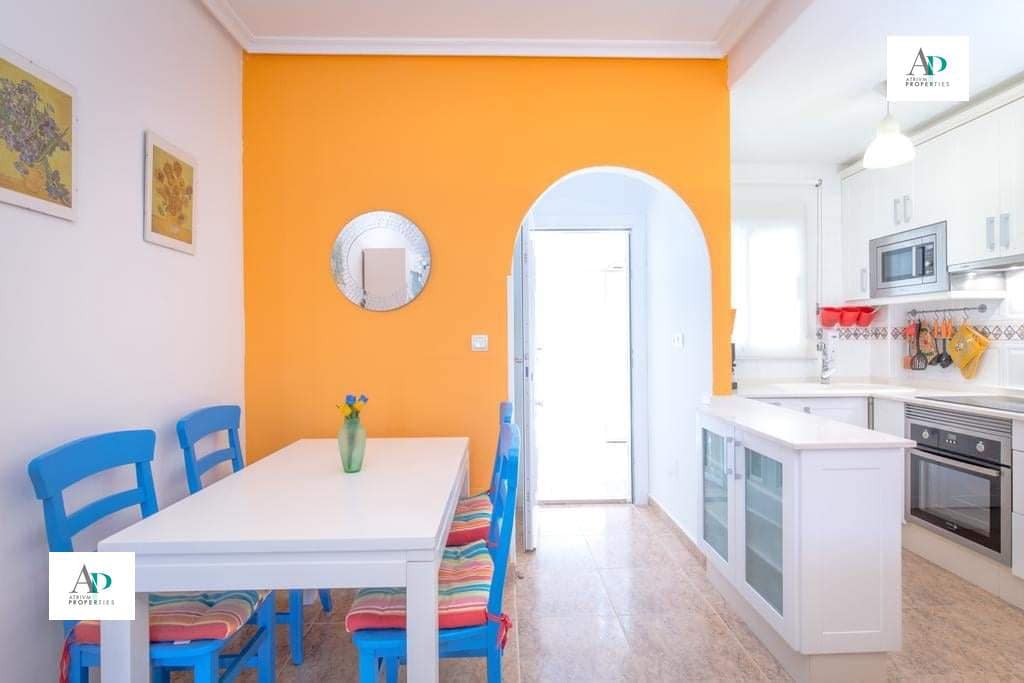 3 soveværelse Villa til leje i La Mata med swimmingpool - € 1.300 (Ref: 9832060)