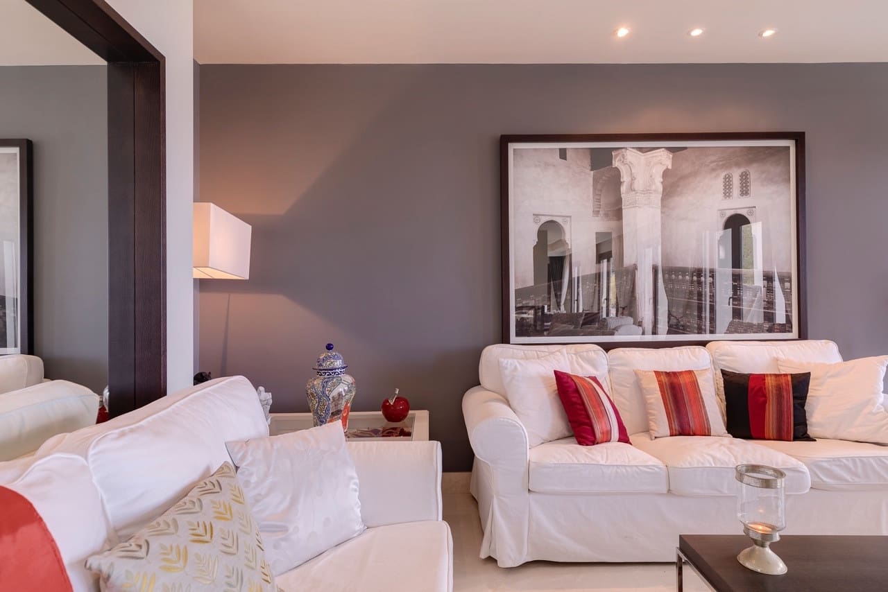 5 bedroom Villa for sale in Benahavis with pool garage - € 1,795,000 (Ref: 5255765)