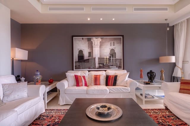 5 quarto Moradia para venda em Benahavís com piscina garagem - 1 795 000 € (Ref: 5255765)