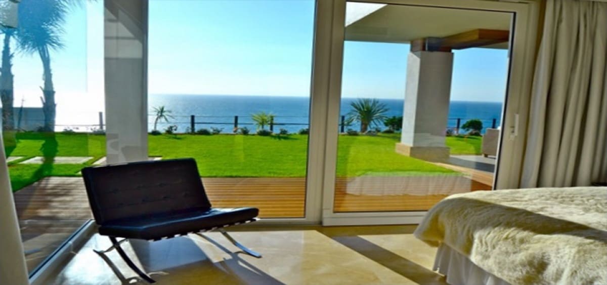 5 soverom Villa til salgs i Manilva med svømmebasseng garasje - € 3 295 000 (Ref: 5268738)