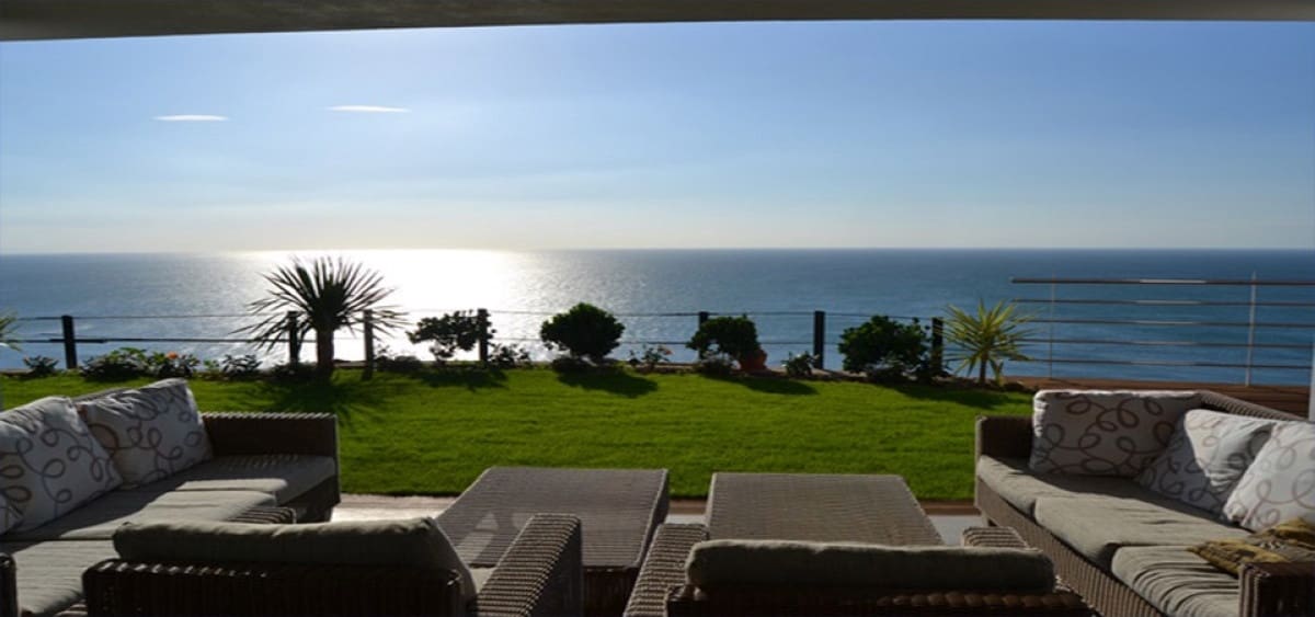5 bedroom Villa for sale in Manilva with pool garage - € 3,295,000 (Ref: 5268738)