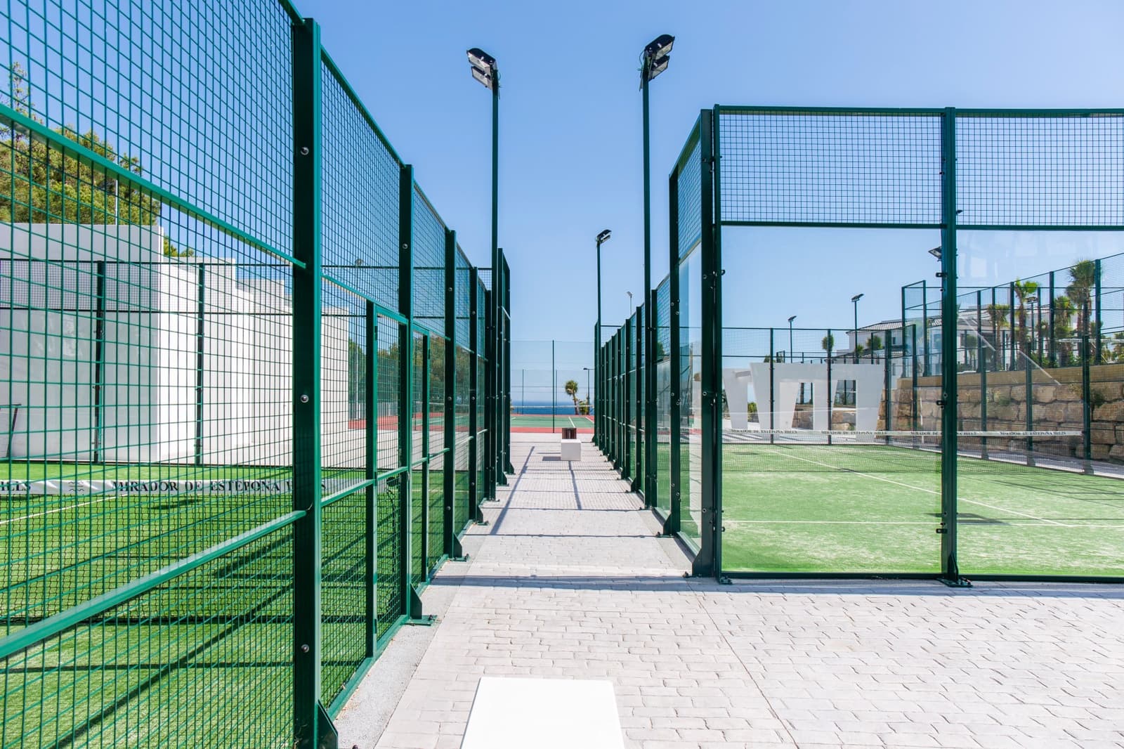 4 soverom Leilighet til salgs i Estepona med svømmebasseng garasje - € 810 000 (Ref: 6473067)