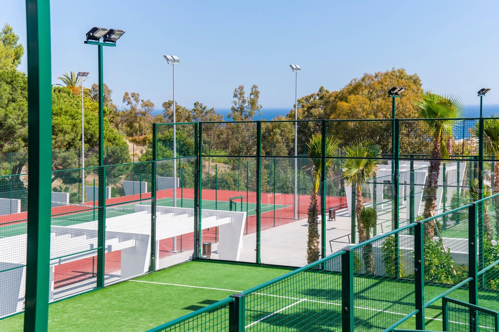 4 soverom Leilighet til salgs i Estepona med svømmebasseng garasje - € 810 000 (Ref: 6473067)