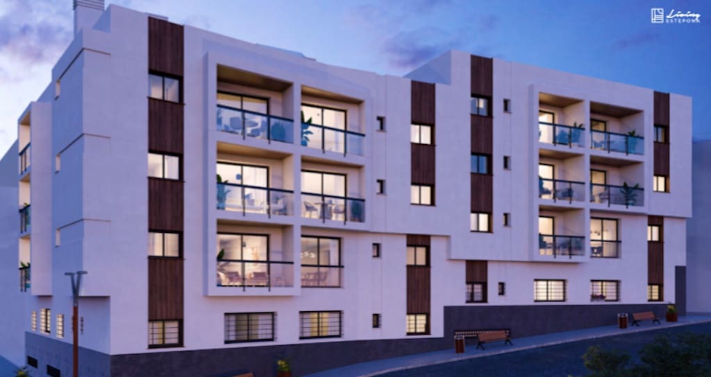 2 bedroom Apartment for sale in Estepona with pool garage - € 549,000 (Ref: 6473089)