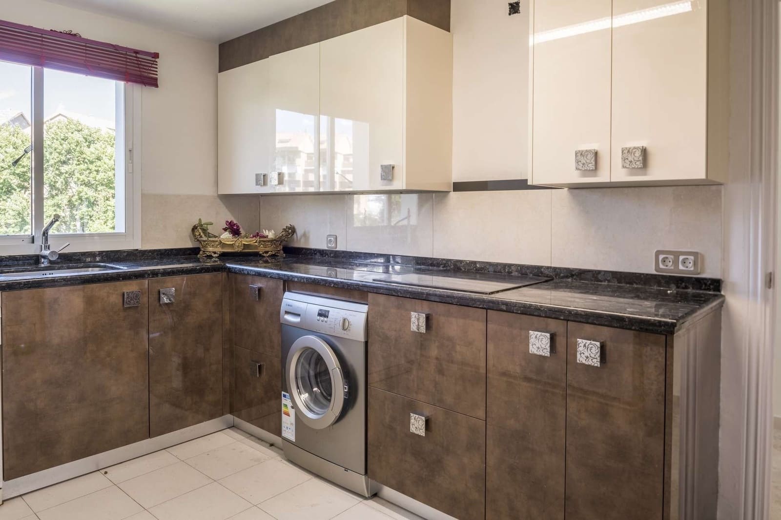 2 soveværelse Penthouse til salg i Guadalmina med swimmingpool garage - € 680.000 (Ref: 7076484)