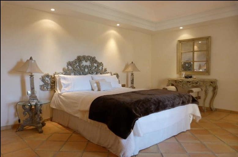 5 sypialnia Willa na sprzedaż w Sotogrande z basenem garażem - 2 300 000 € (Ref: 7076487)